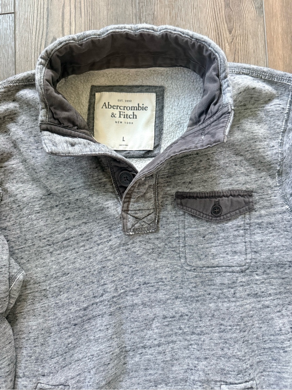 Abercrombie & Fitch Heather Gray Button-Front Pullover - Picture 4 of 4